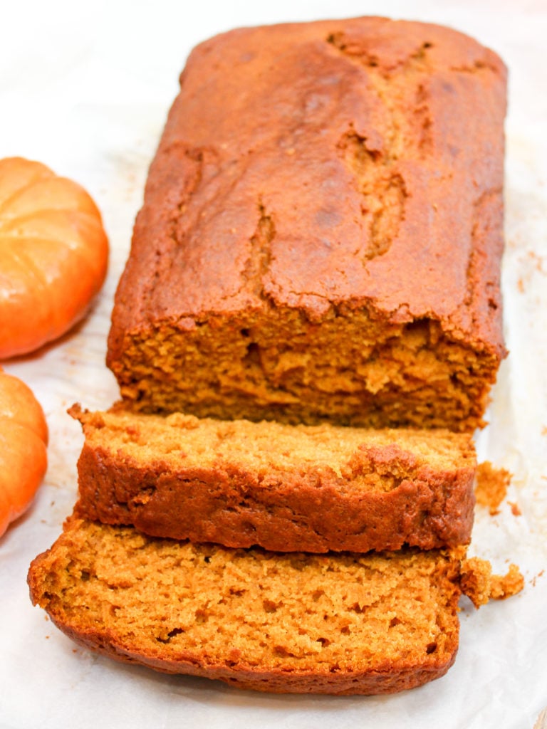sliced pumpkin bread