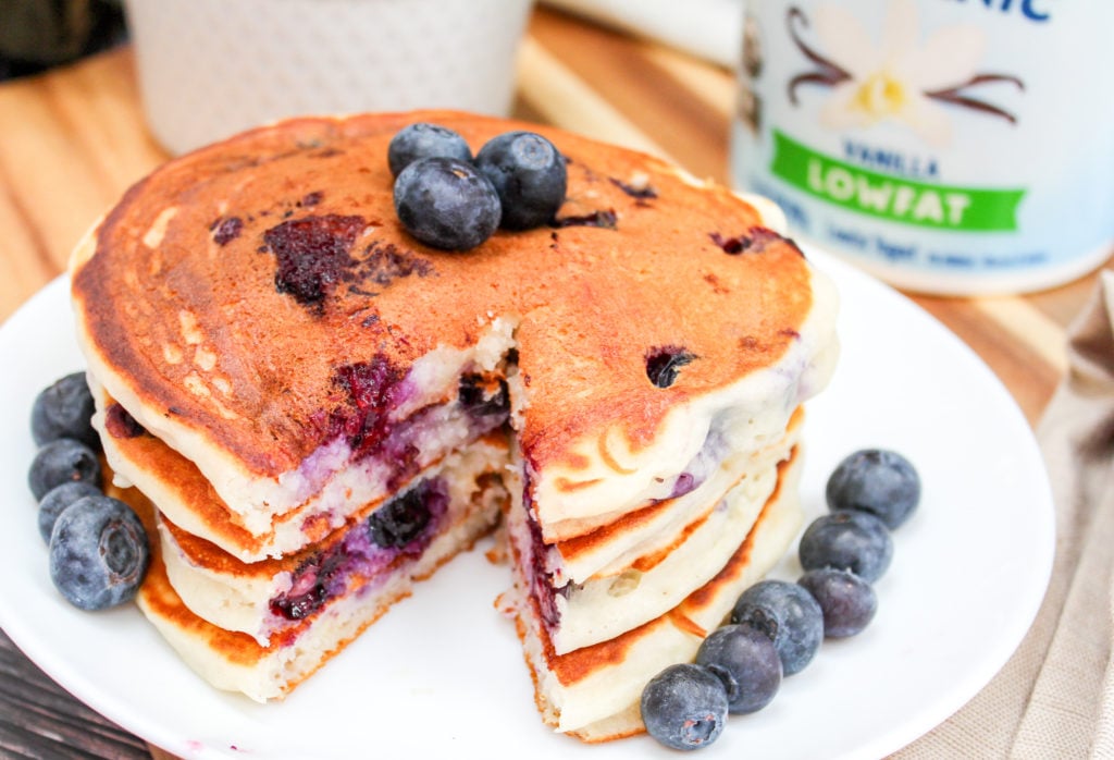 pancakes on a plate