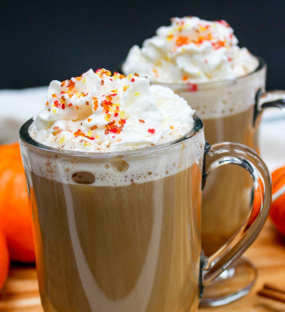 pumpkin latte in mugs