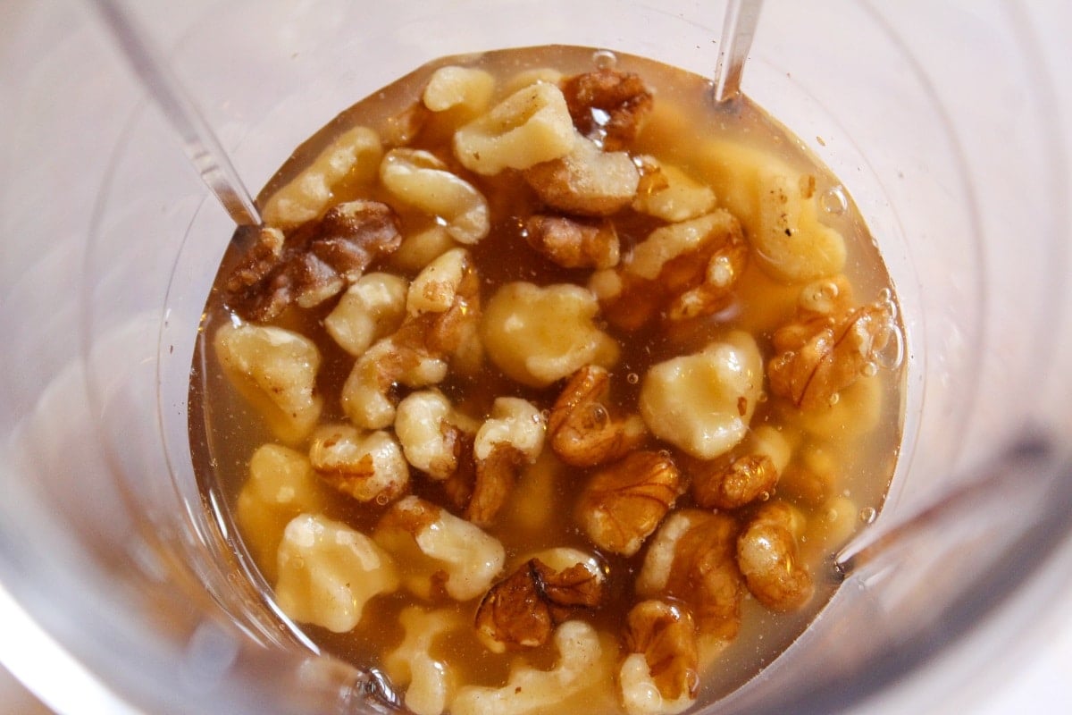 maple walnut dressing preparation