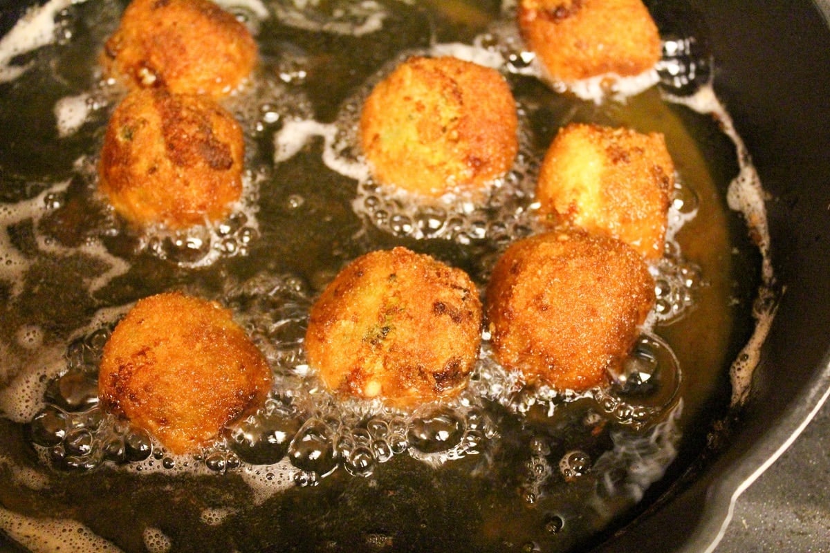 bites fried in oil