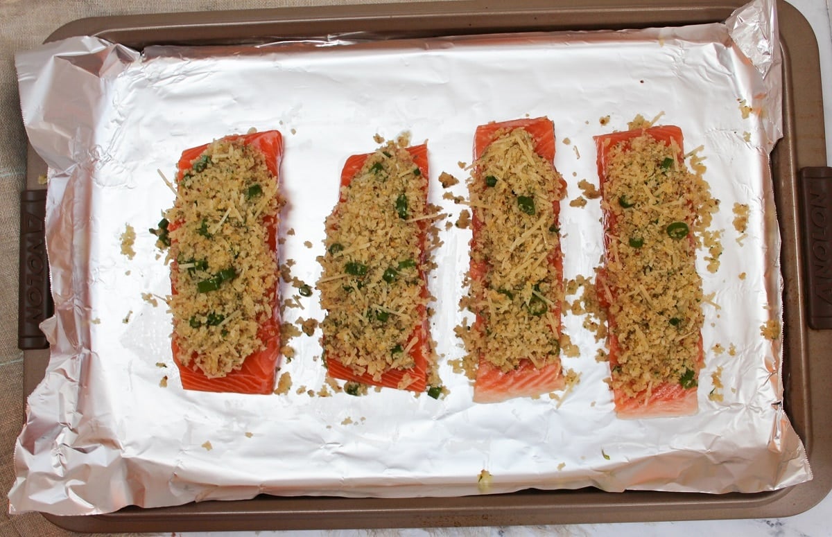 prep photo salmon with topping