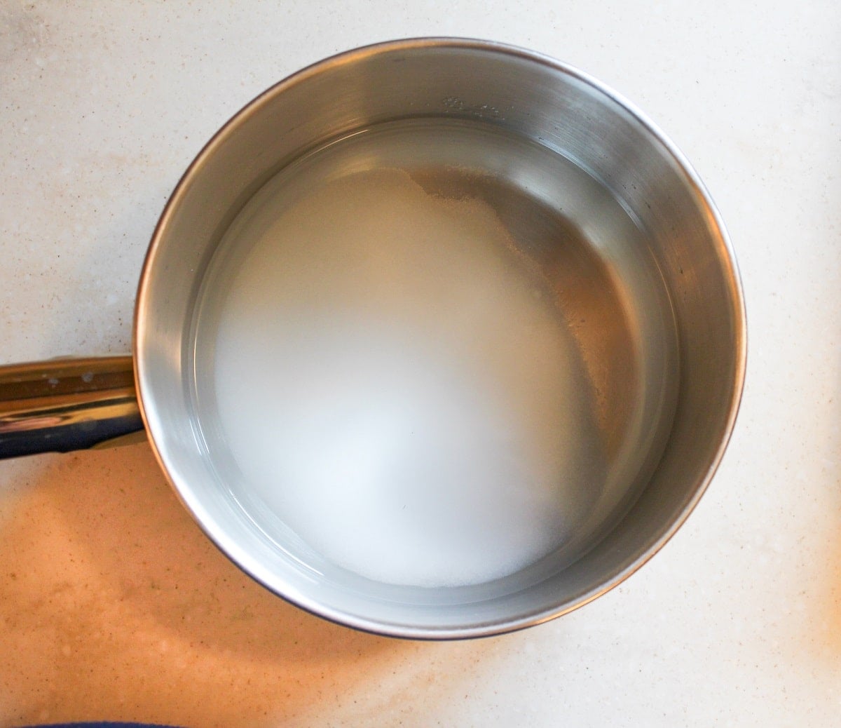 pot with pickling liquid
